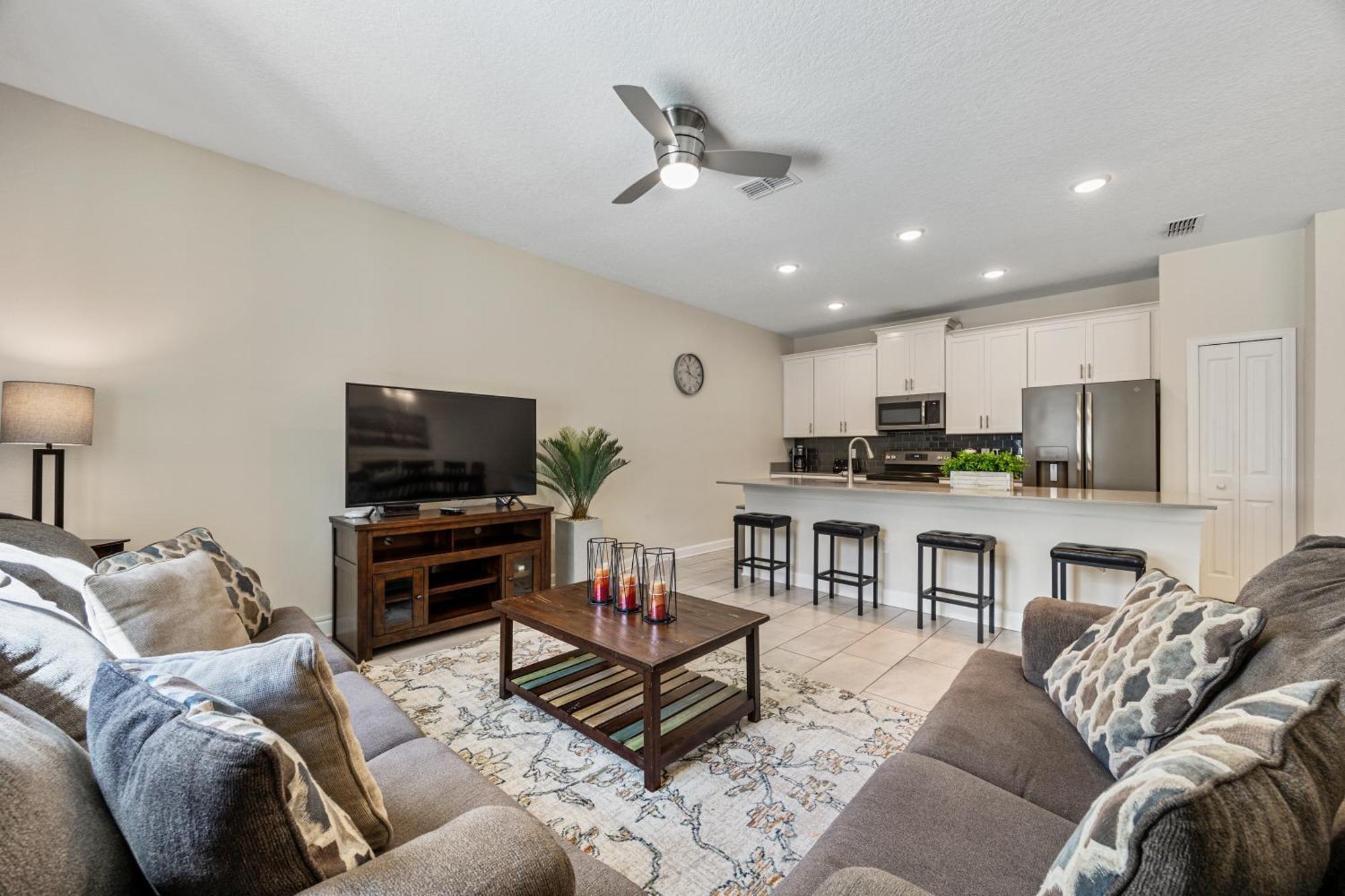 Renewed Luxury Townhouse With Private Pool Casa de férias Kissimmee