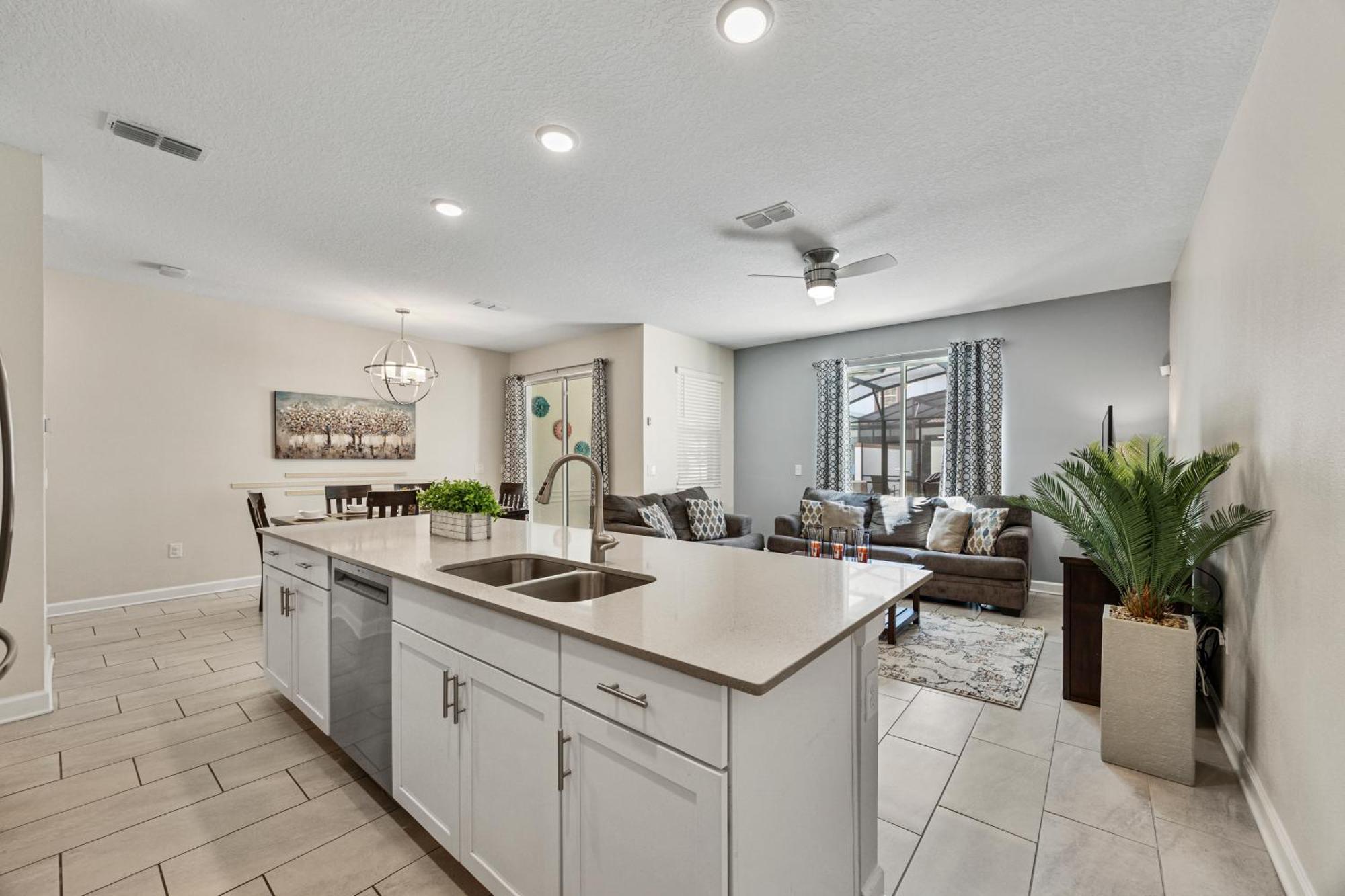 Renewed Luxury Townhouse With Private Pool Kissimmee